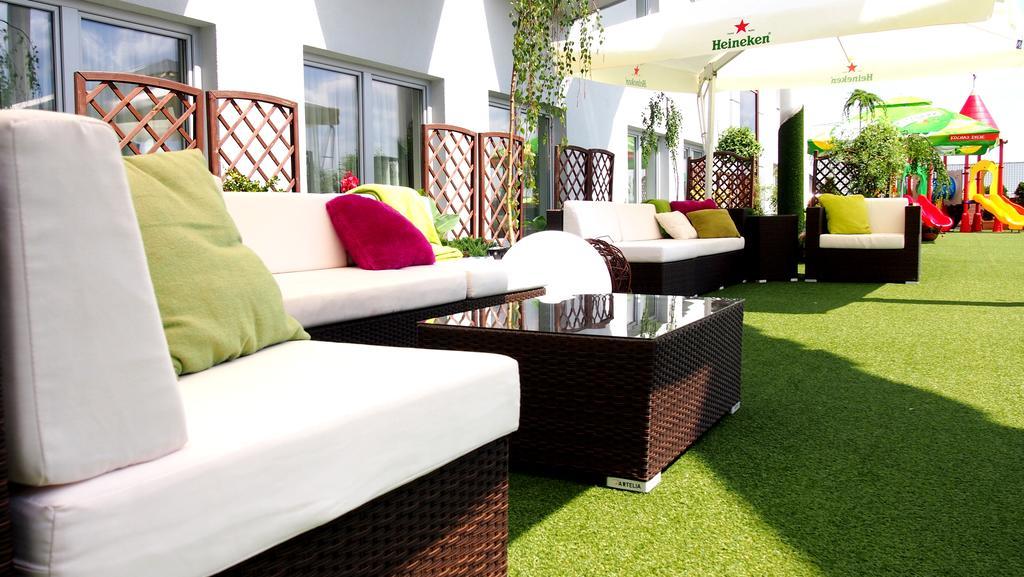 Hotel Ines Sedziszow Malopolski Exterior photo